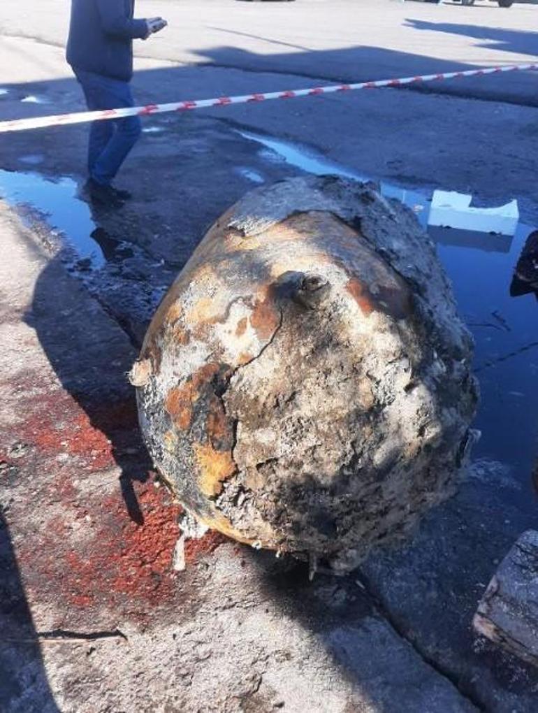 Zonguldak'ta balıkçıların ağına takılan mayın imha edildi