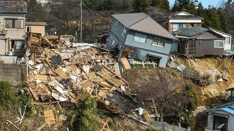 Dünya 7.6'lık depremi konuşuyor! Japonya'nın kaderini değiştiren tarih