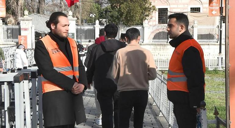 Ayasofya'ya giriş ücreti 25 euro oldu! Düzenleme sonrası ilk Cuma