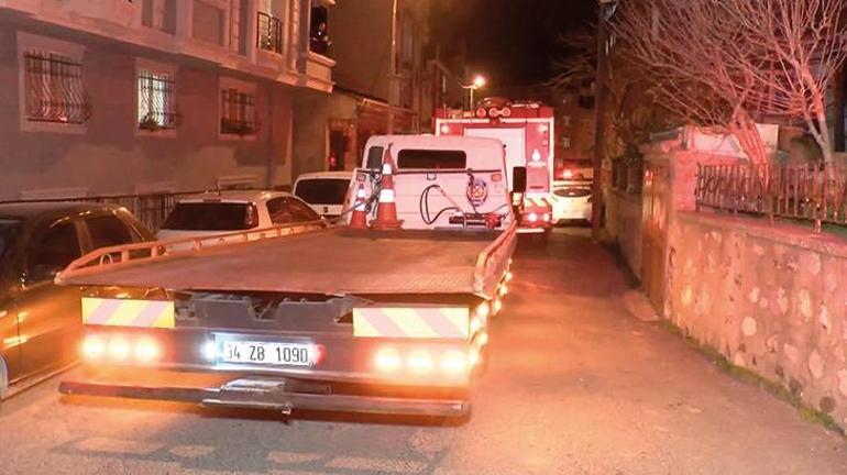Gaziosmanpaşa'da feci kaza! Cip sokaktaki 6 araca çarptı