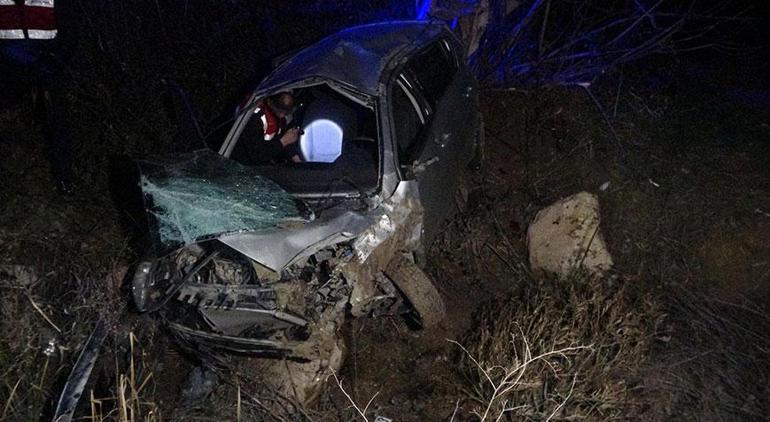 Çanakkale'de feci kaza! Devrilen otomobildeki kadın hayatını kaybetti