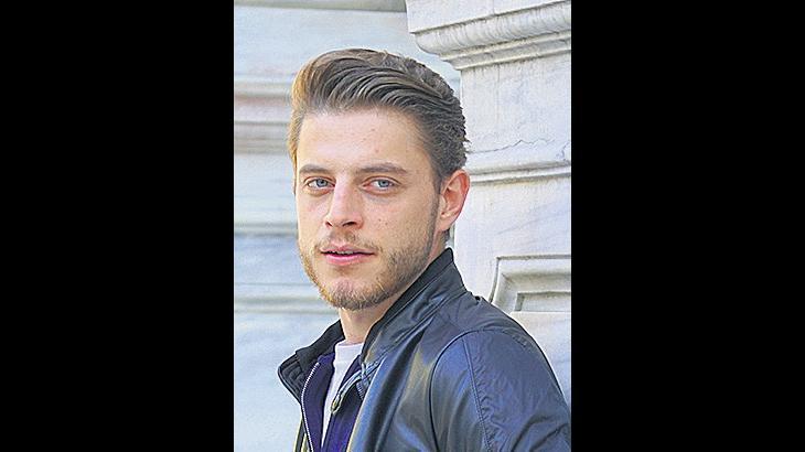 Depremzedeye borcunu ödedi