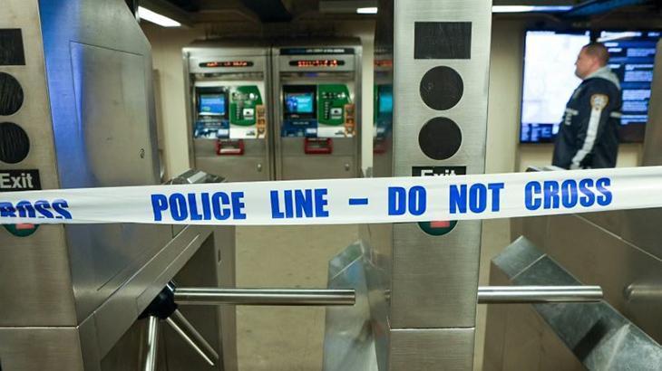New York metrosunda silahlı saldırı: En az 1 ölü, 5 yaralı
