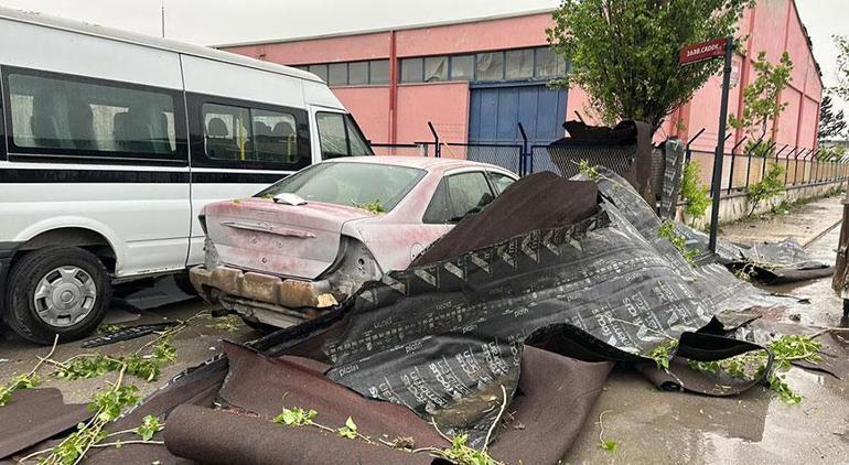 Fırtınada uçan çatı ölümüne neden oldu! 'Eli cebinde yürüyor' savunmasına tepki