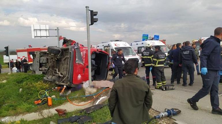 Katliam gibi kaza! Tekirdağ'da TIR yolcu minübüsüne çarptı: 5 ölü