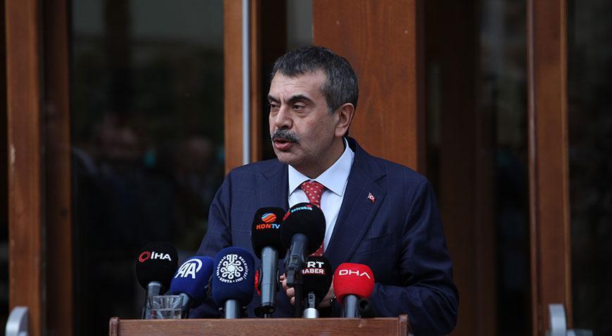 Bakan Tekin Konya’da okul açılışlarına katıldı