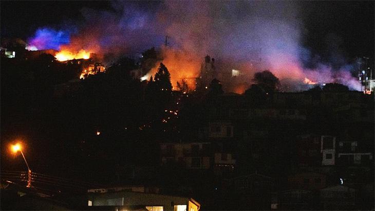 Şili’de orman yangını evlere sıçradı: En az iki ölü