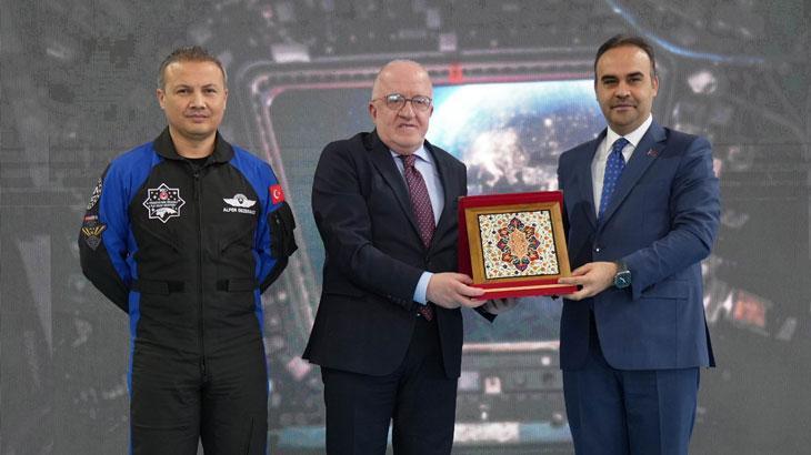 “Hibrit roket motorunu uzayda ateşlemeyi başaran ilk ülke olacağız”