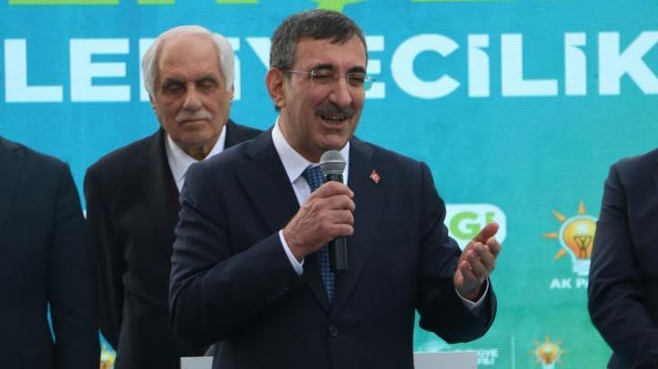 Cumhurbaşkanı Yardımcısı Yılmaz Siirt’te konuştu! ‘Huzur içinde bir seçim yapıyoruz’