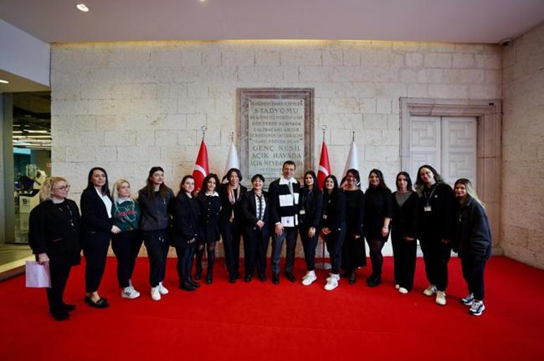 Ekrem İmamoğlu'ndan Beşiktaş Başkanı Hasan Arat'a ziyaret