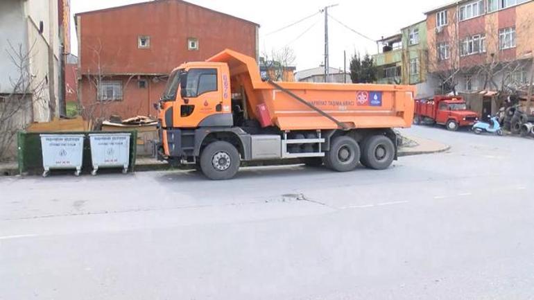 Başakşehir'de feci kaza! Tuz dolan otomobilde can pazarı
