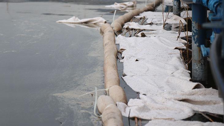 Milyonların içme suyu olan Sapanca Gölü'nde şok! Boru hattı patladı, akaryakıt sızdı