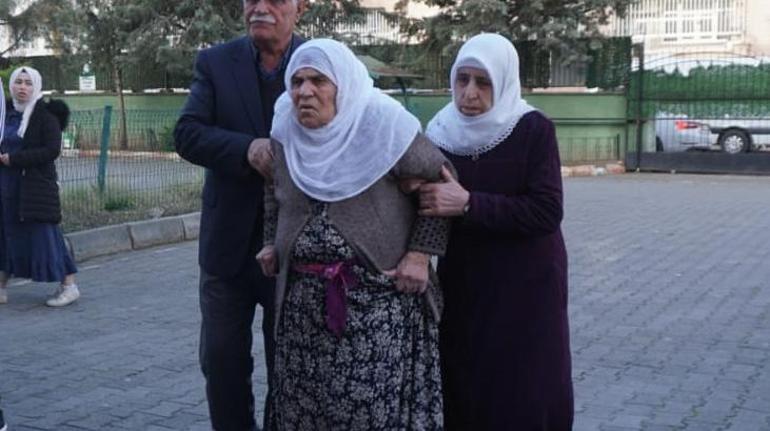 Türkiye sandık başında! En yaşlı aday olarak kayıtlara geçti