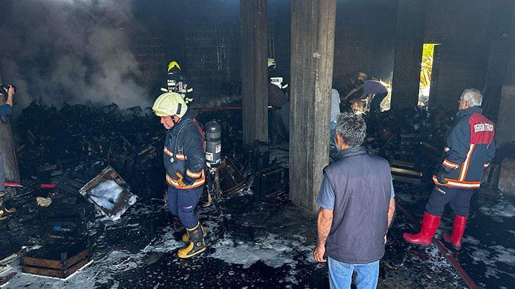 Mersin'de çıkan depo yangını söndürüldü