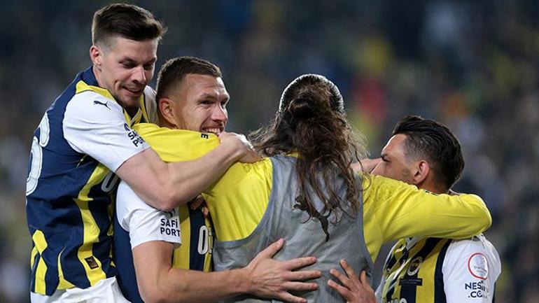 Fenerbahçeli yıldız için övgü dolu sözler: Ustalık yapışmış bırakmıyor!