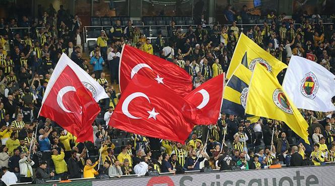 Fenerbahçe, UEFA Konferans Ligi'nde Olympiakos'u konuk ediyor!