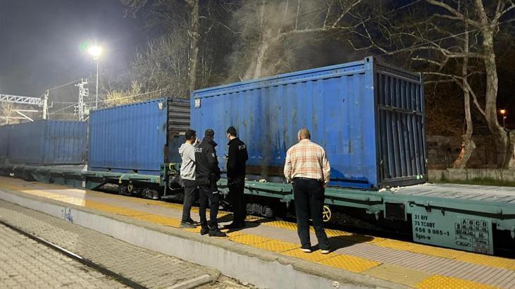 Hareket halindeki yük treninde yangın çıktı
