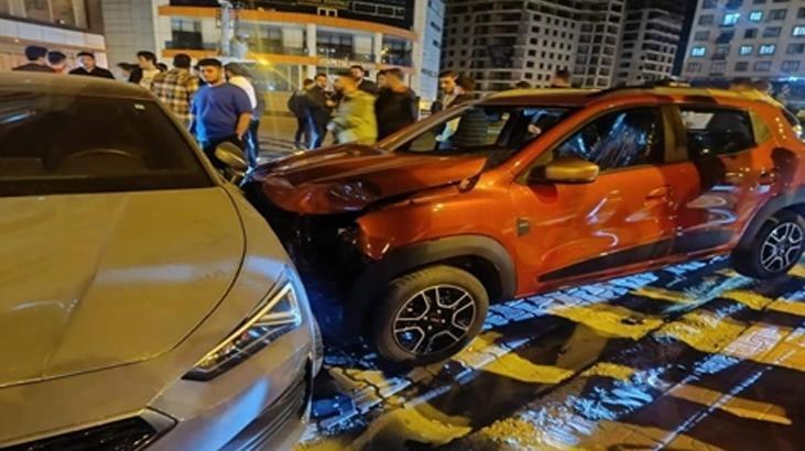 Mardin’de alkollü sürücü yayaya ve bir otomobile çarptı