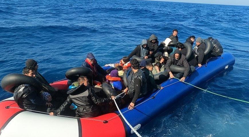Yer: İzmir! 5 ‘i çocuk 59 göçmen yakalandı