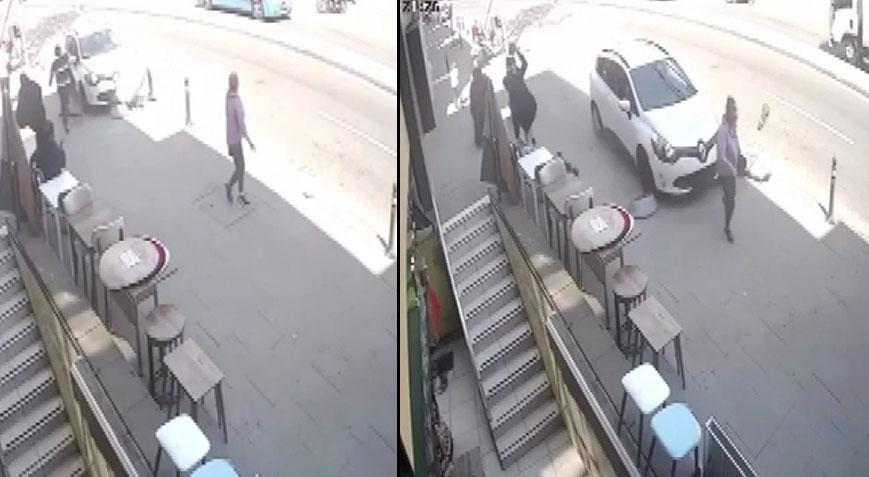 Otomobil kaldırımda yürüyen kadına çarptı! ‘Çocuklar vardı facia olabilirdi’