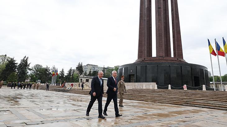 Bakan Güler, Bükreş’teki Türk Şehitliği’ne ziyaret