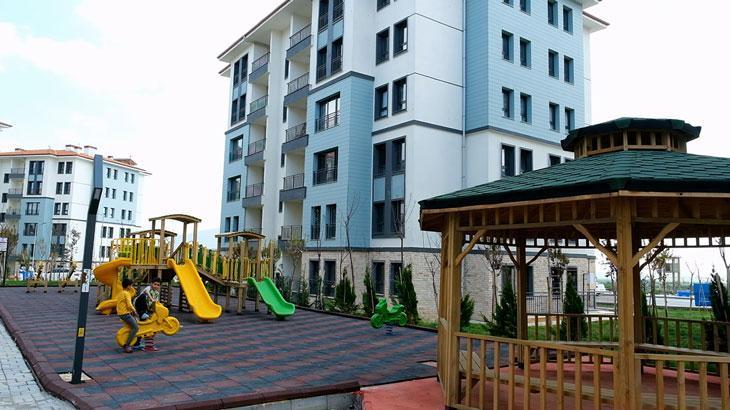 Gaziantep’te depremin izleri siliniyor