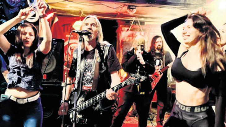 Rus metal grubuna ‘Nazi’ gözaltısı