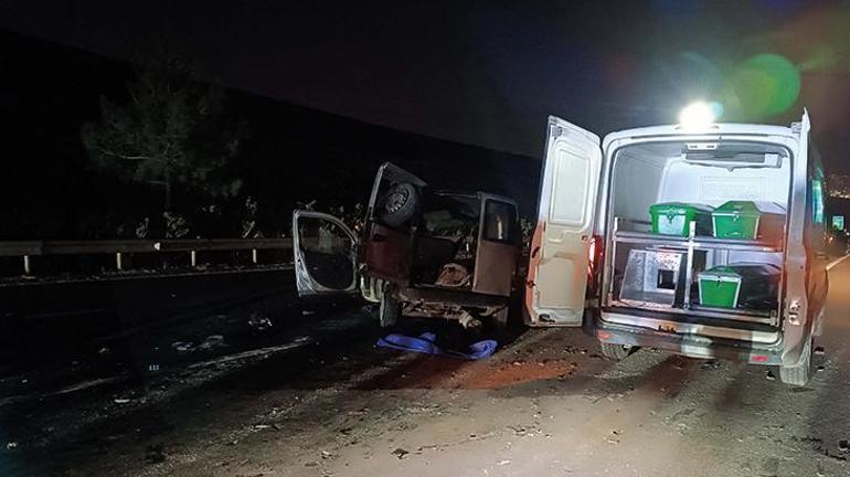 Gaziantep’te feci kaza! 3 araç çarpıştı: 2 ölü, 2 yaralı