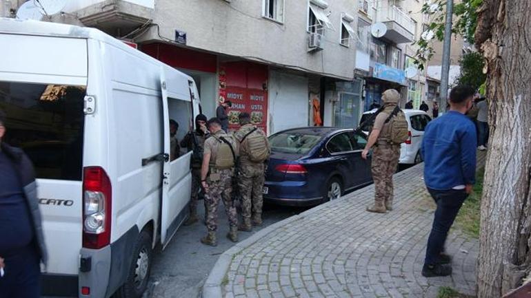 İzmir'de rehine krizi: 3 saat direndi, böyle yakalandı