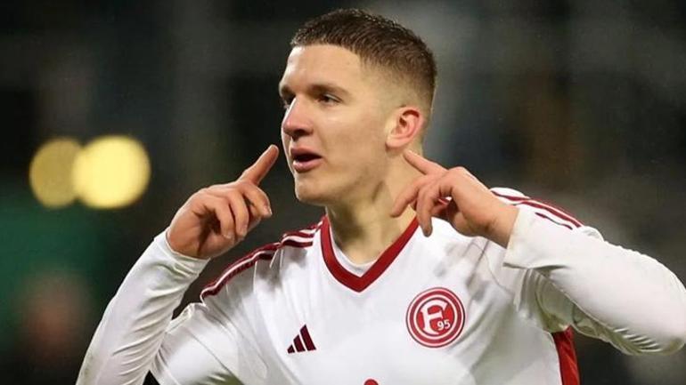 Beşiktaş'a 22'lik Yunan yıldız! Transferde ters köşe hamle