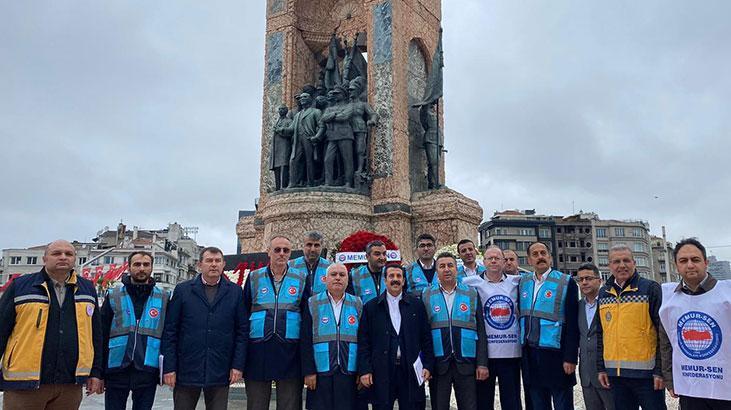 Memur-Sen Taksim Meydanı’na çelenk bıraktı