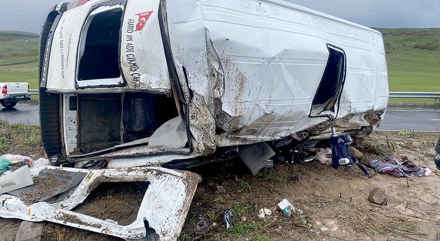 Öğrencilerin de taşındığı minibüs kaza yaptı! 1 kişi hayatını kaybetti, 13 yaralı var