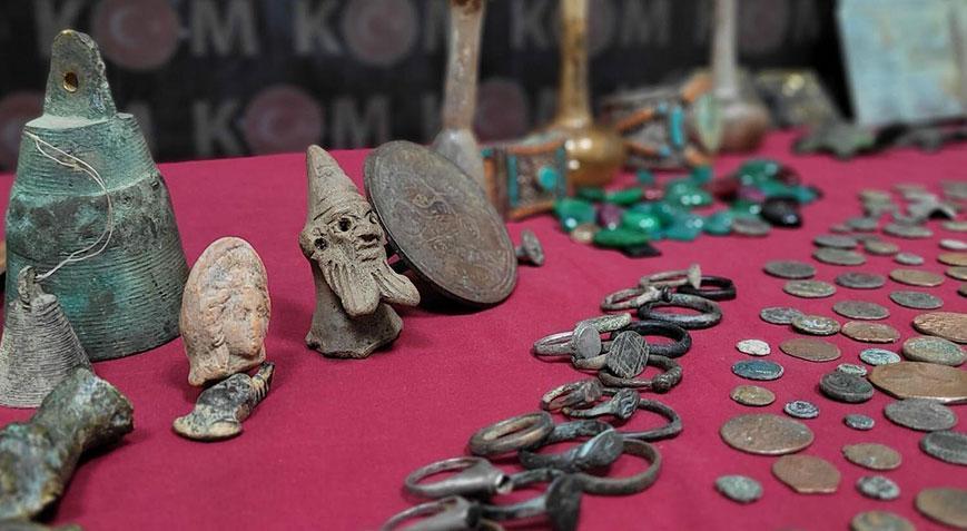 İzmir’in 3 ilçesinde tarihi eser operasyonu! 1 kişi tutuklandı