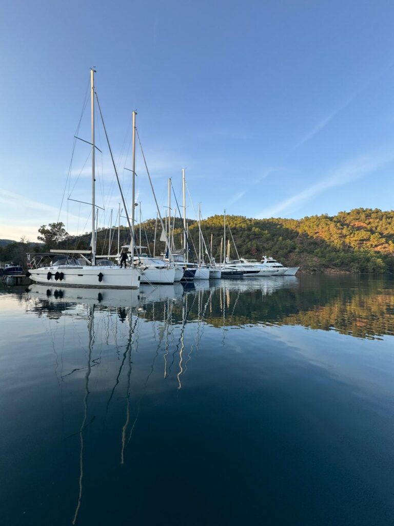 Gocekyatturum.com ile Göcek'te Yelkenli veya Katamaran Tatili