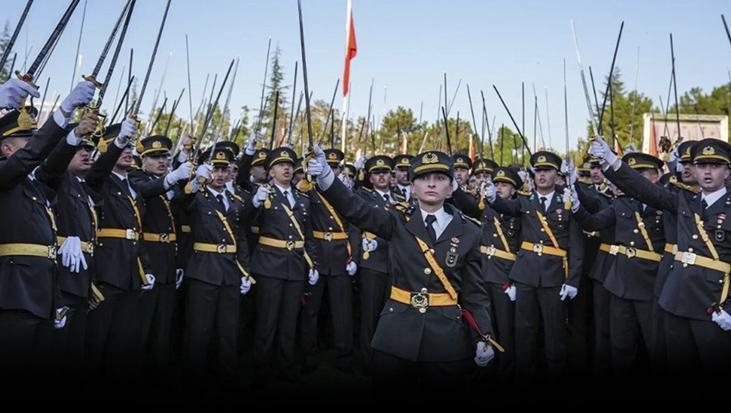 Teğmenlerin TSK’dan ihraç edildiğine dair açıklama geldi
