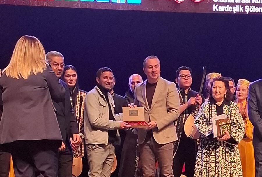 13. Sivas Gecesi’ne Katılan Sifahod Başkanı Ahmet Ayık, Etkinliği Destekledi