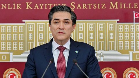 İYİ Partili Buğra Kavuncu dan Sert Çıkış: “Boykot Yapanları İhanetle Suçlamak Akıl Kaybıdır”