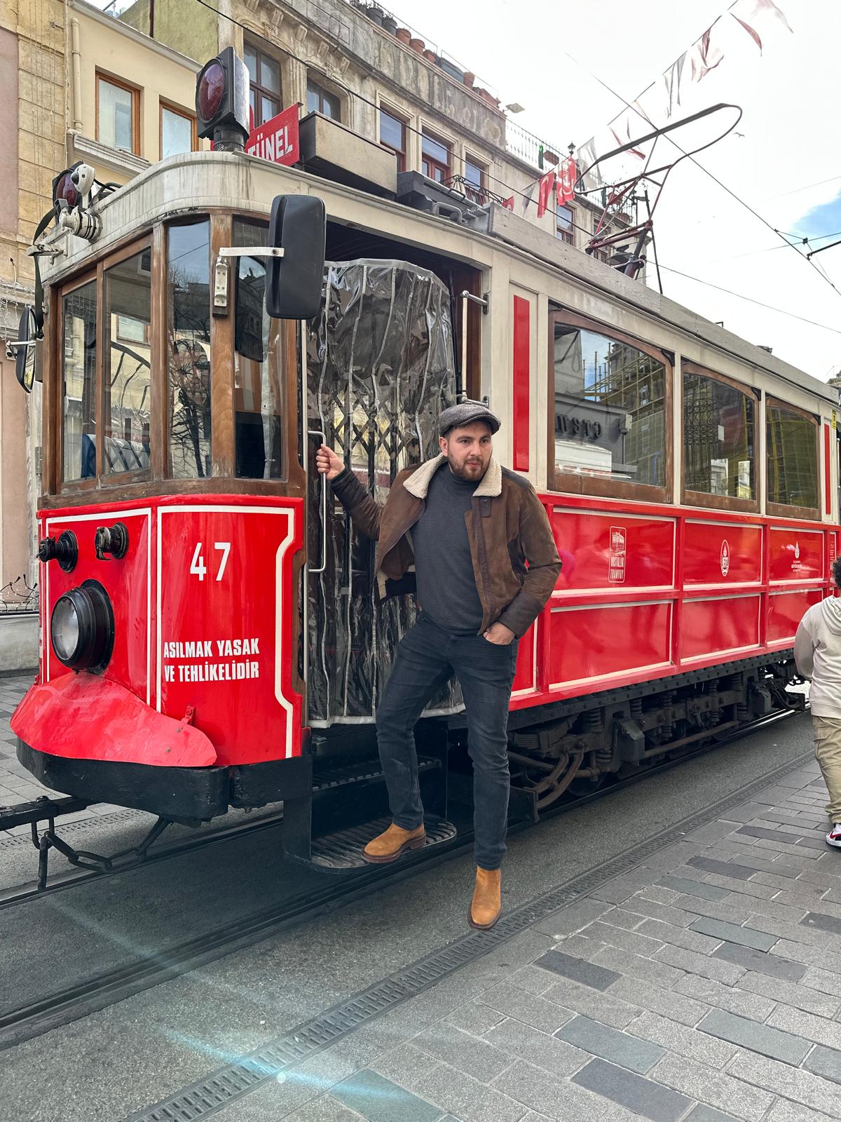 Zeybek Lokantası: İmran Zeybek’in Emekle Yükselttiği Marka