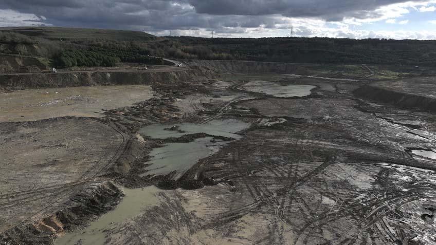 Arnavutköy’deki Mavi Göl Yok Oldu