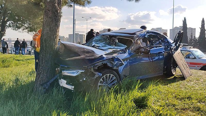 Bayrampaşa’da zincirleme kaza: 1’i çocuk 7 yaralı