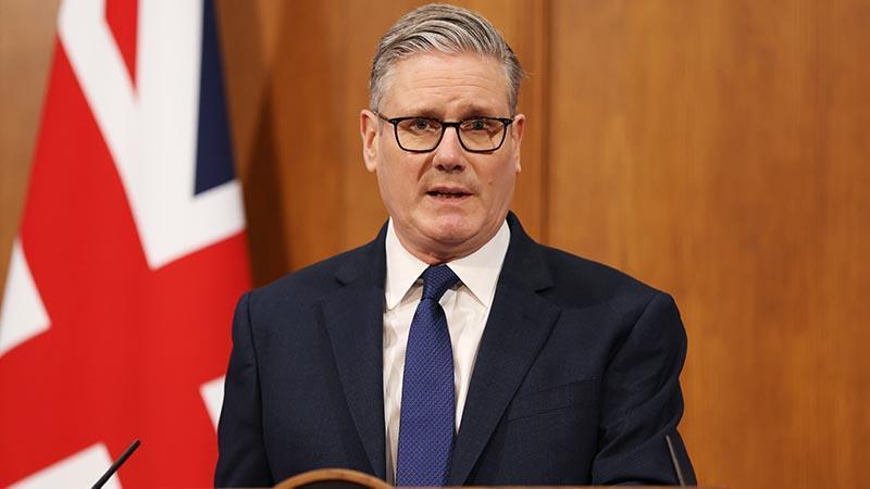 Starmer’dan Sosyal Medya Şirketlerine Sert Çağrı: “Çocukları Korumak Zorundasınız”