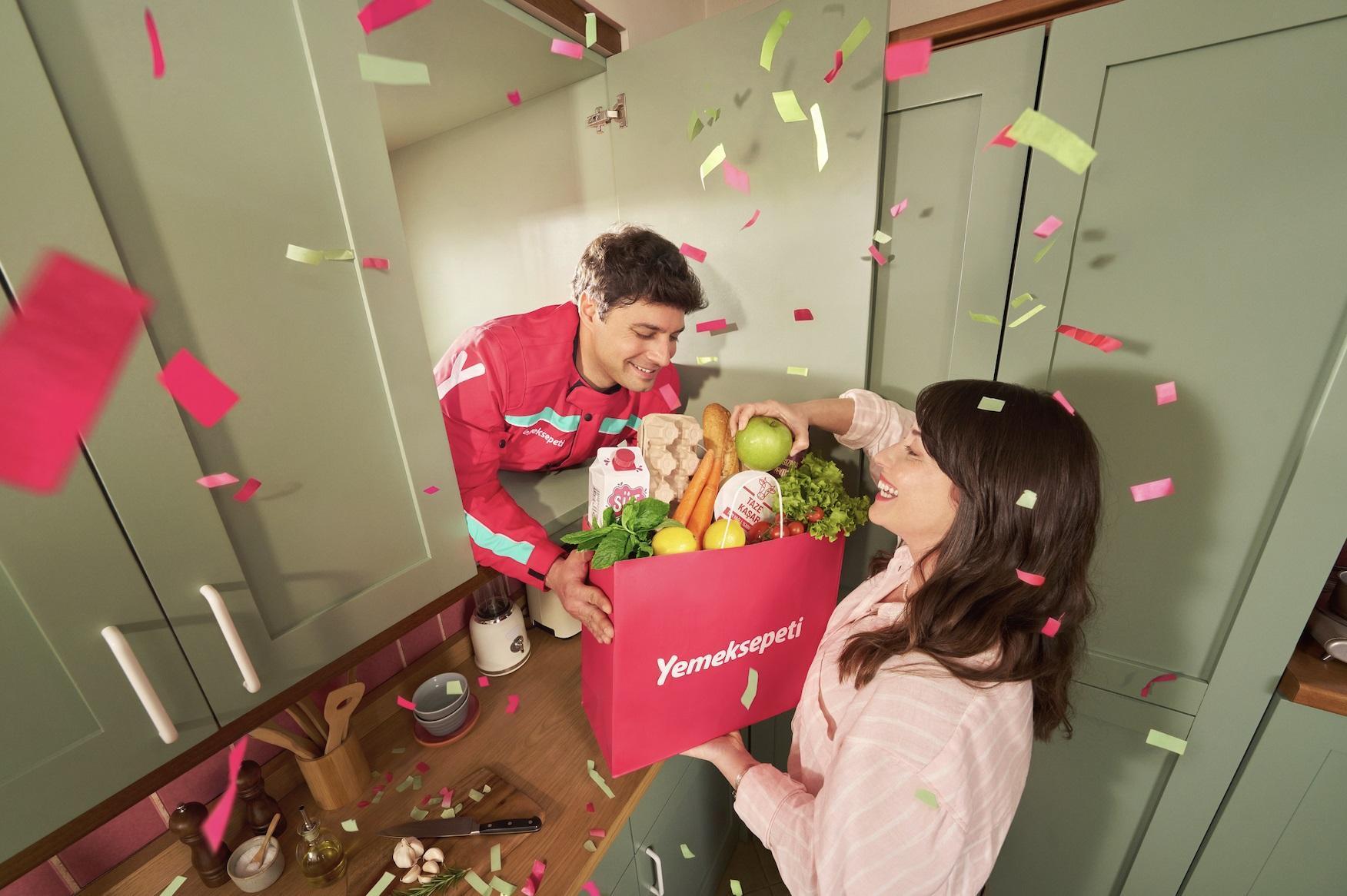 Yemeksepeti’nden 25. yıl reklam filmi: Nostalji ve teknoloji bir arada