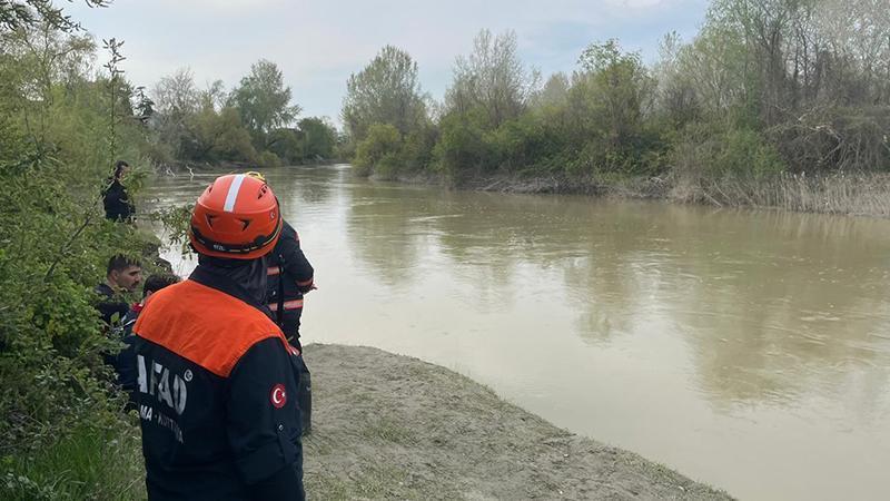 Sakarya Nehri’nde korkunç olay: 1 çocuk kayboldu