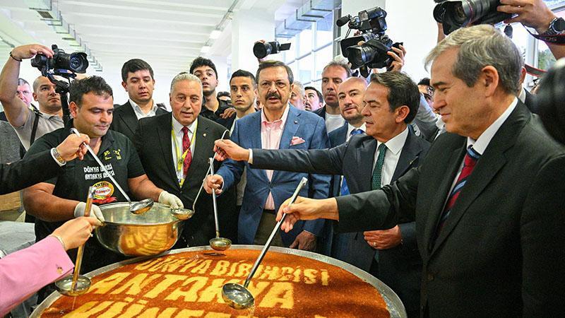 YÖREX 17. KEZ ANTALYA’DA KAPILARINI AÇTI: ANADOLU’NUN YÖRESEL ZENGİNLİĞİ TEK ÇATI ALTINDA