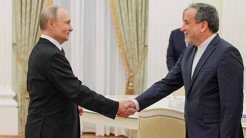 Putin’den Arakçi ile görüşmede “barış” vurgusu