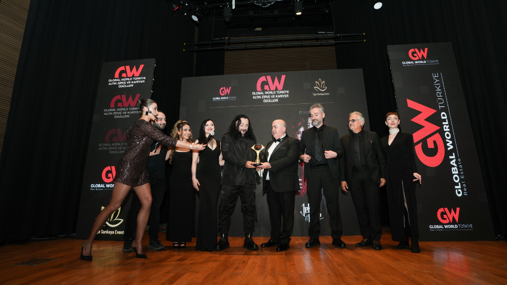 GLOBAL WORLD TÜRKİYE, ALTIN ZİRVE’DE “YILIN EN HIZLI BÜYÜYEN FRANCHISE MARKASI” SEÇİLDİ