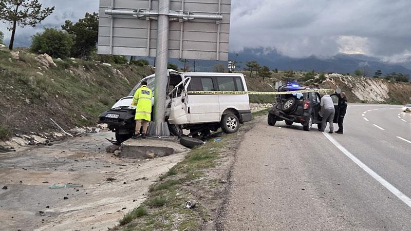 Ankara’da Zincirleme Kaza: Minibüs Sürücüsü Hayatını Kaybetti