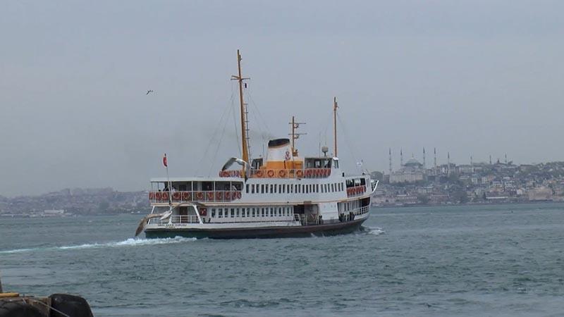 İstanbul Vapurunda Kayıp Kadın İçin Denizde Arama Başlatıldı