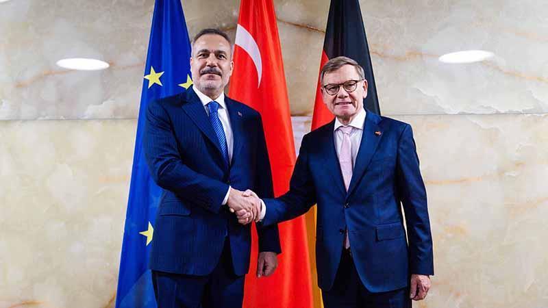 Hakan Fidan Berlin’de Almanya Dışişleri Bakanı Wadephul ile Görüştü