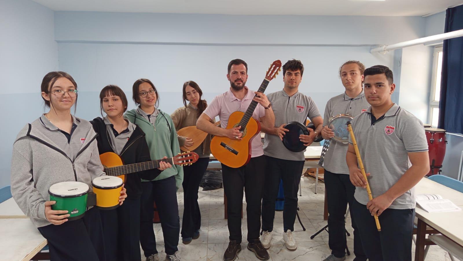 Boş Derslerde Başlayan Sanatsal Başarı: 6 Aylık Emeğin Meyvesi